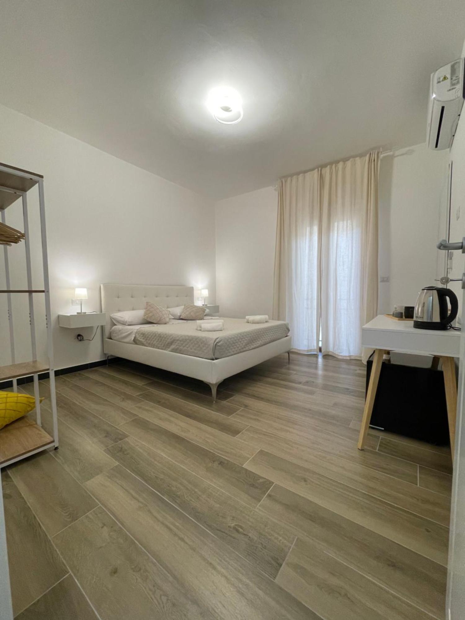 Hotel Tra Te E Il Mare Porto Torres Exterior foto